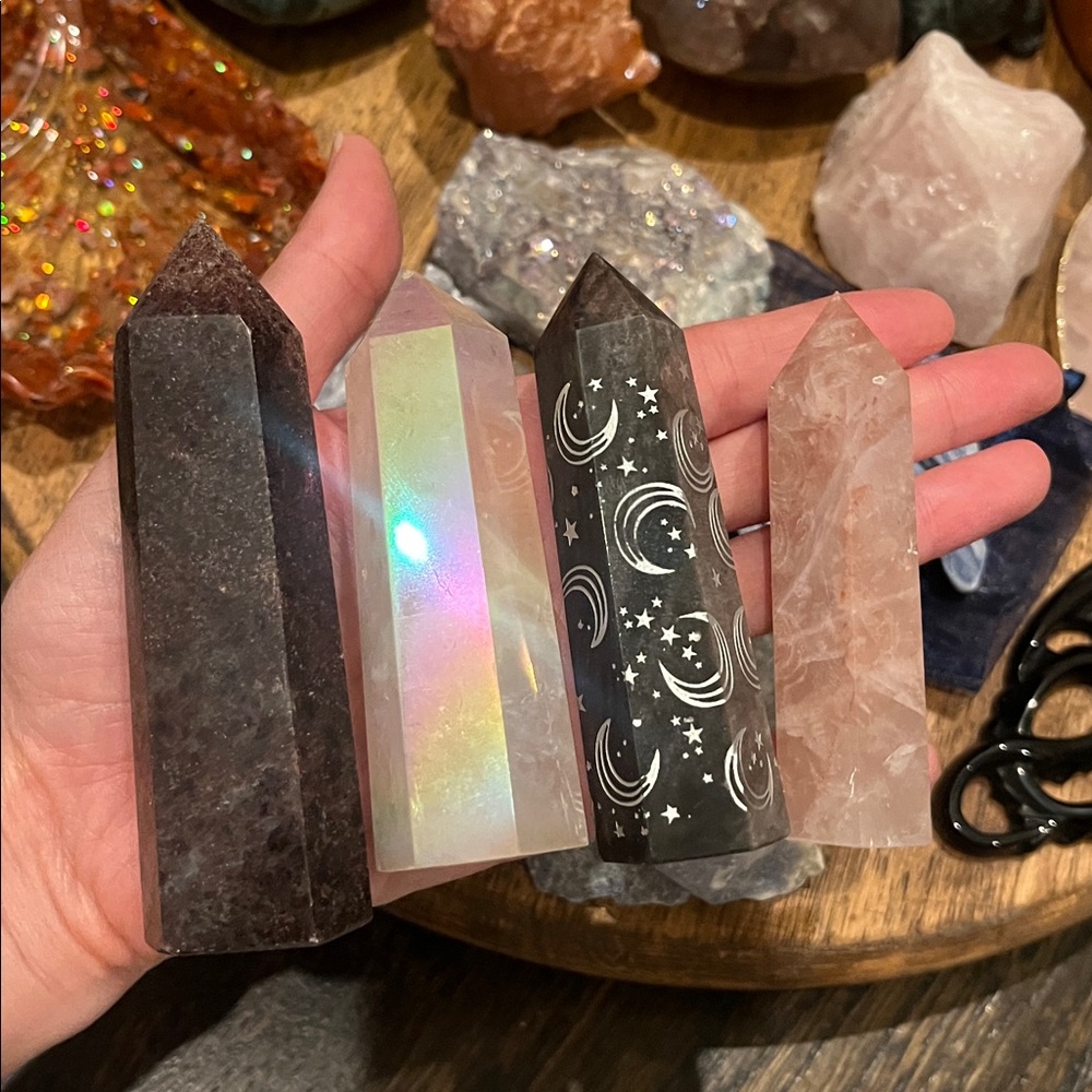 Crystal Tower Bundle Garnet, Aura Quartz, Fire Quartz, Silver Sheen Obsidian - Picture 2 of 8